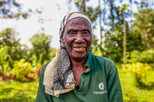 Rechina Nalisi Lukhomwa